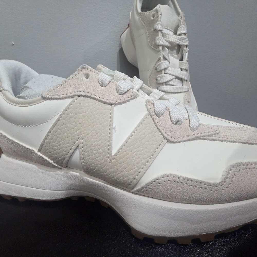 New Balance White and Black Shoe Interior Label